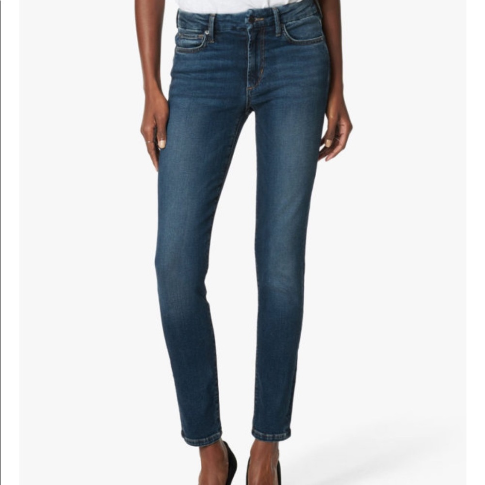 The Icon mid rise skinny Joe’s Jeans size 27